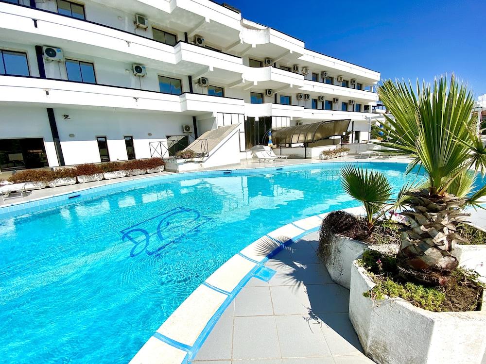 Hotel Club Clorinda Nuova Gestione 2024 Paestum Extérieur photo