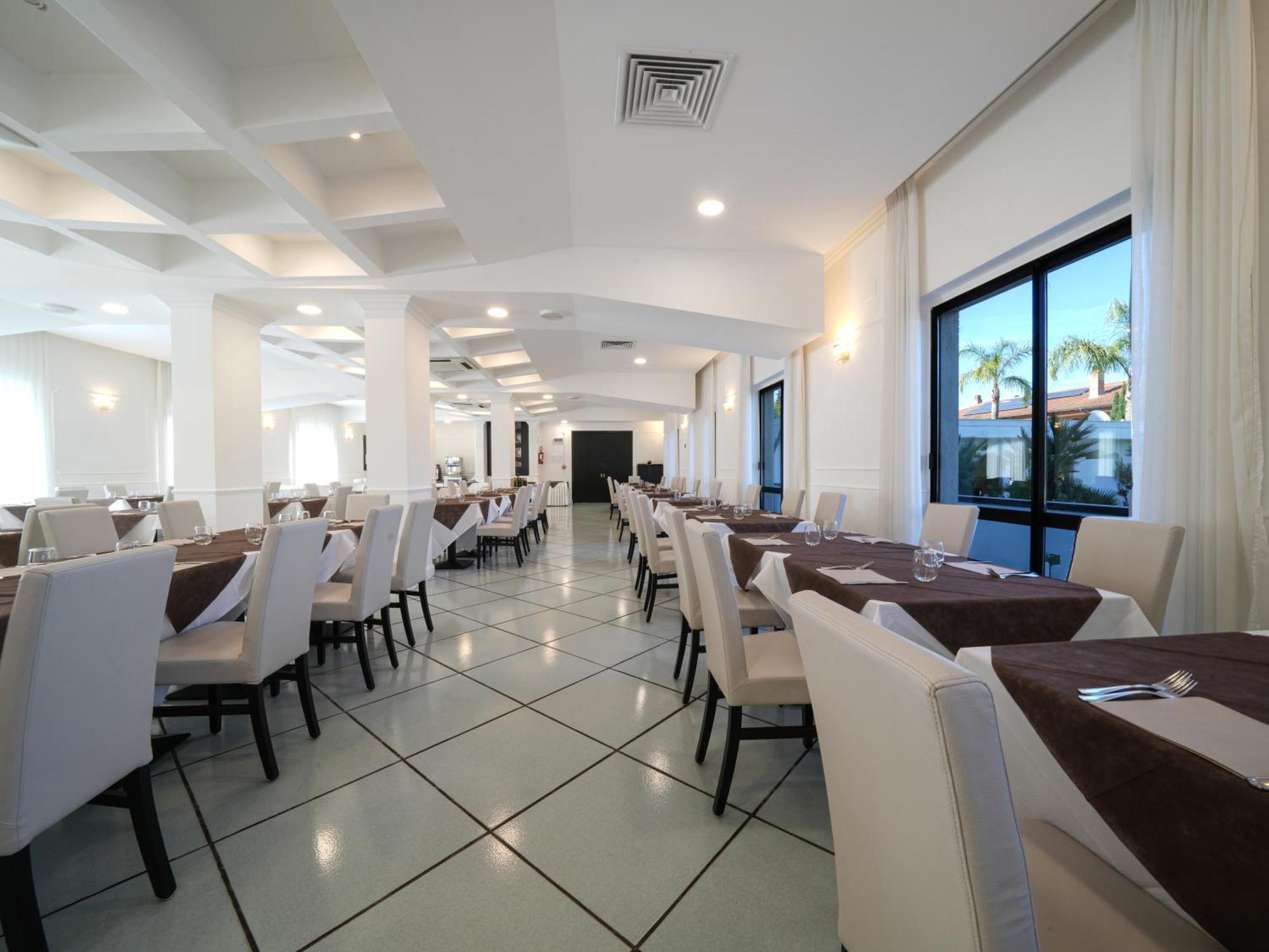 Hotel Club Clorinda Nuova Gestione 2024 Paestum Extérieur photo