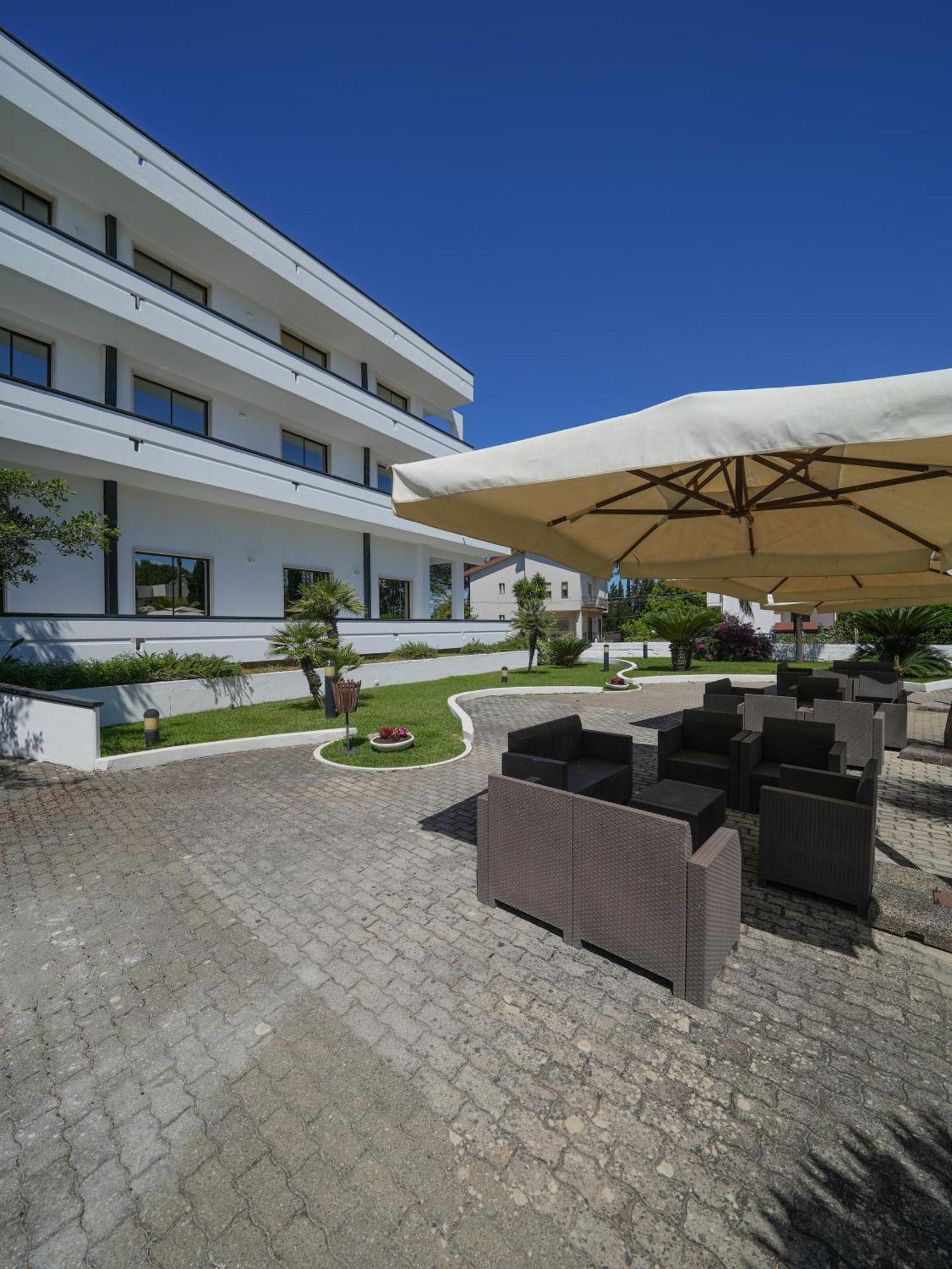 Hotel Club Clorinda Nuova Gestione 2024 Paestum Extérieur photo